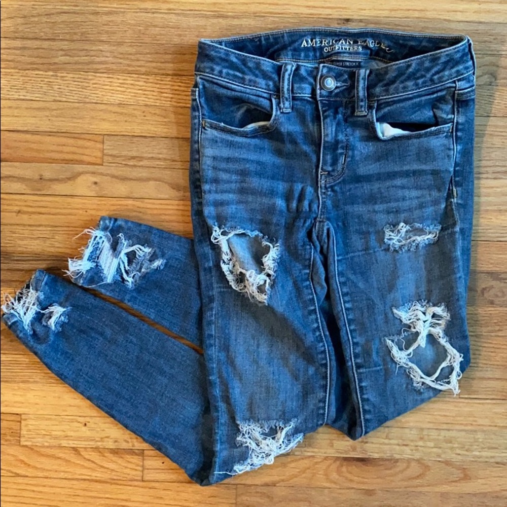 American Eagle Distressed Jeans